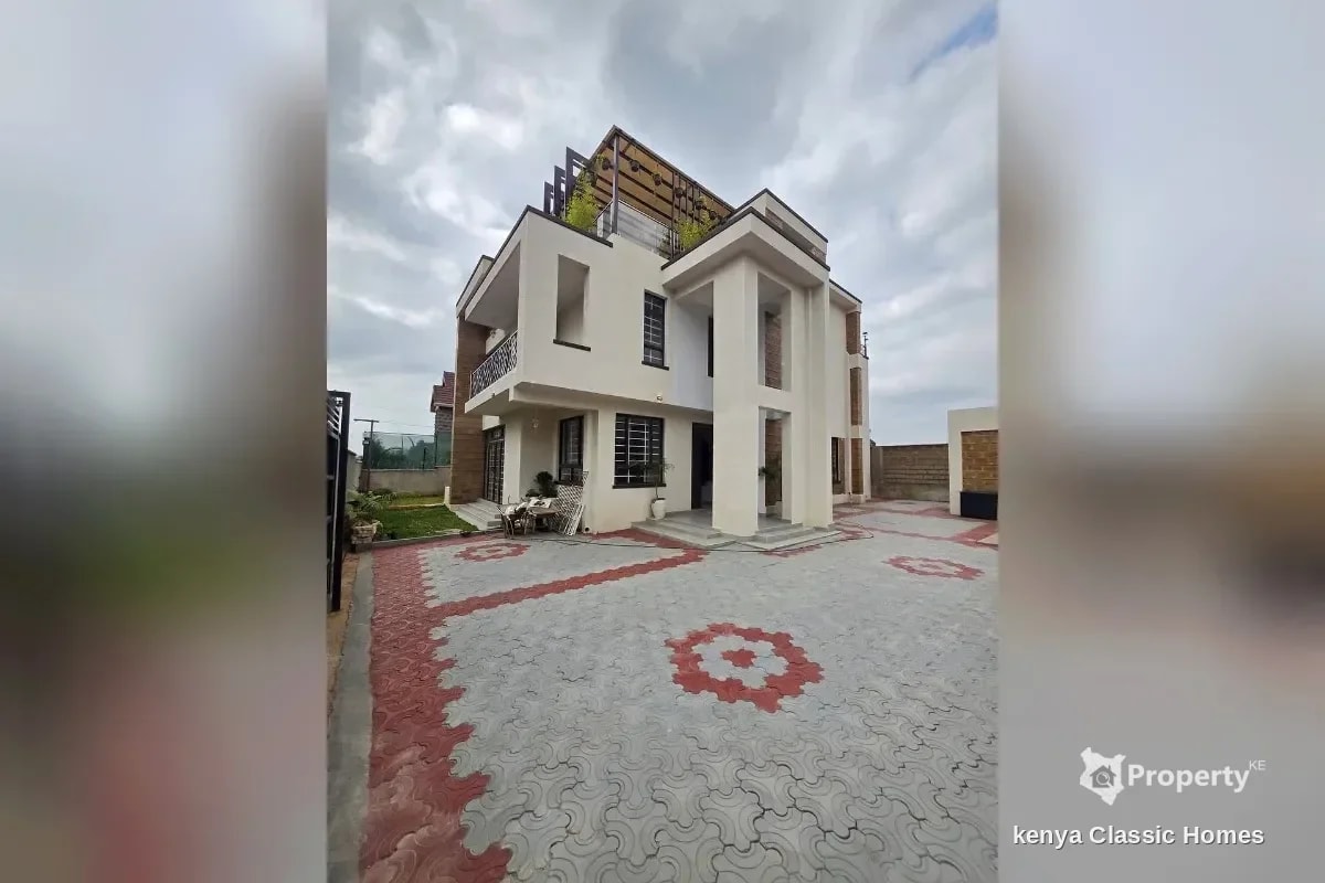 4-Bedroom Mansion + DSQ for Sale in Rimpa, Nairobi - Image 1