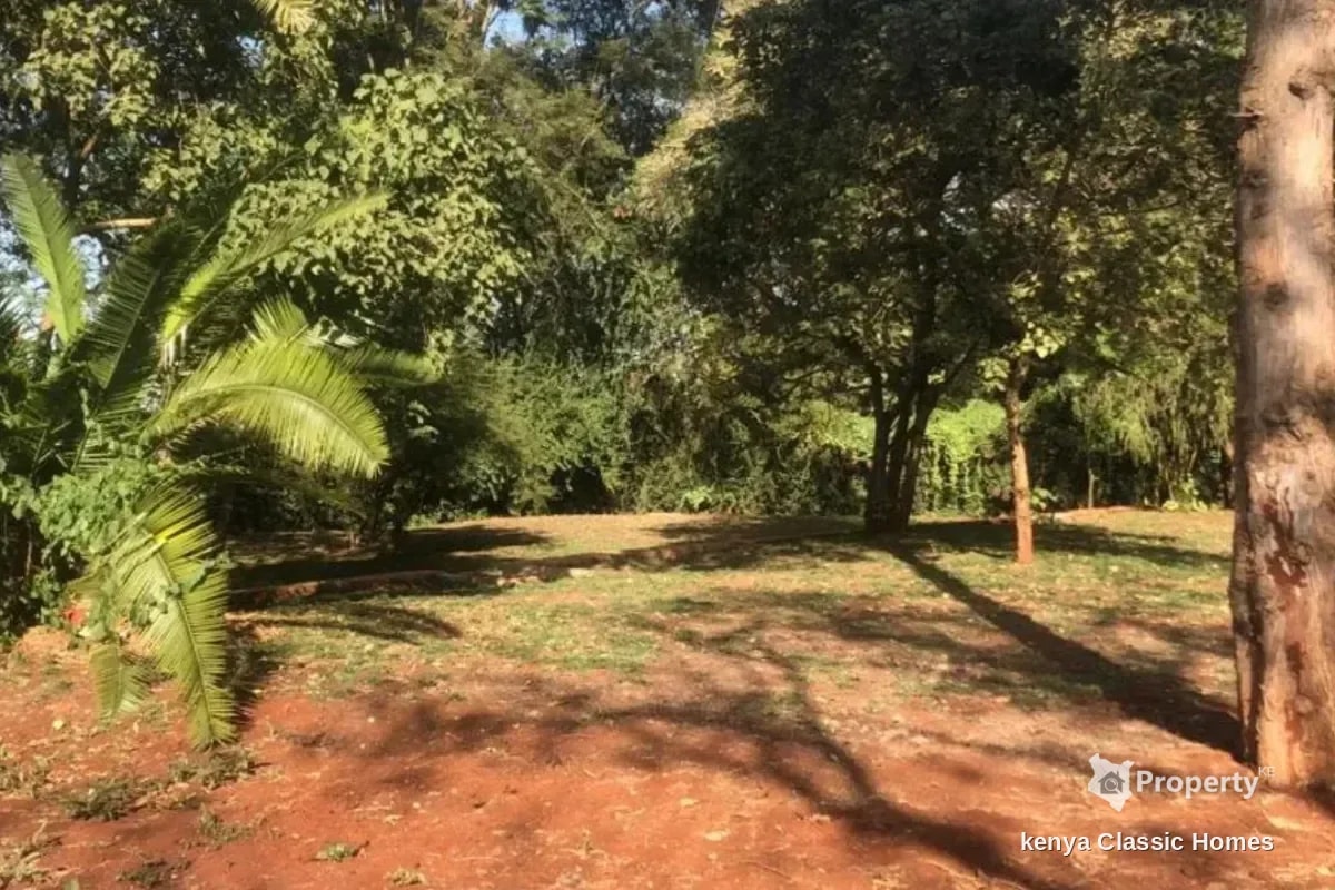 1/4 Acre Plot with 2 Houses for Sale in Kilimani @KES 120M - Image 1
